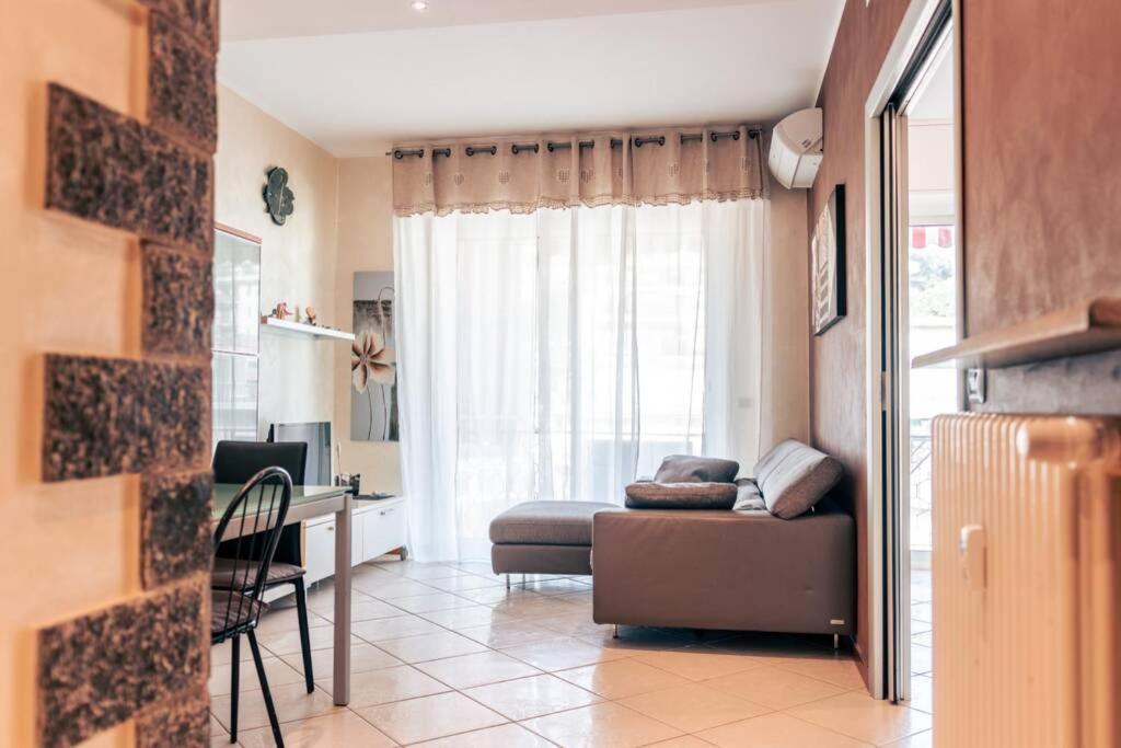 Appartamento Casa Luca Flexyrent - Parking - A C - Wifi Rapallo Esterno foto