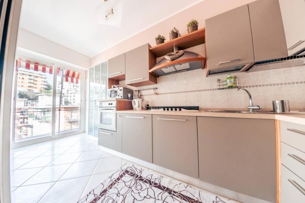 Appartamento Casa Luca Flexyrent - Parking - A C - Wifi Rapallo Esterno foto